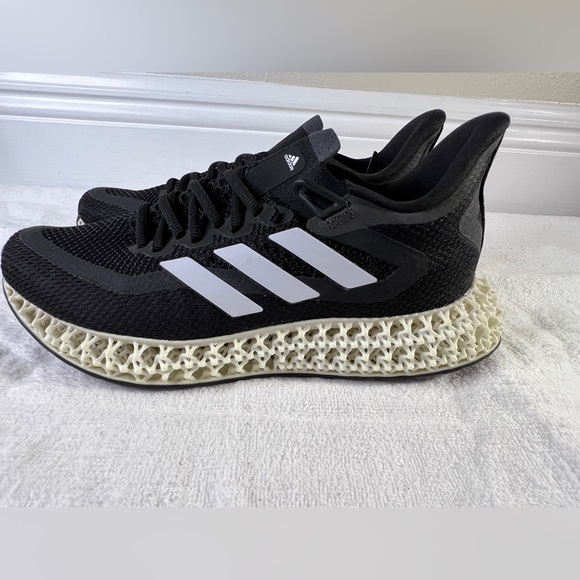 Adidas 4DFWD 2 Running Shoe, Women’s 7.5 - Picture 7 of 8